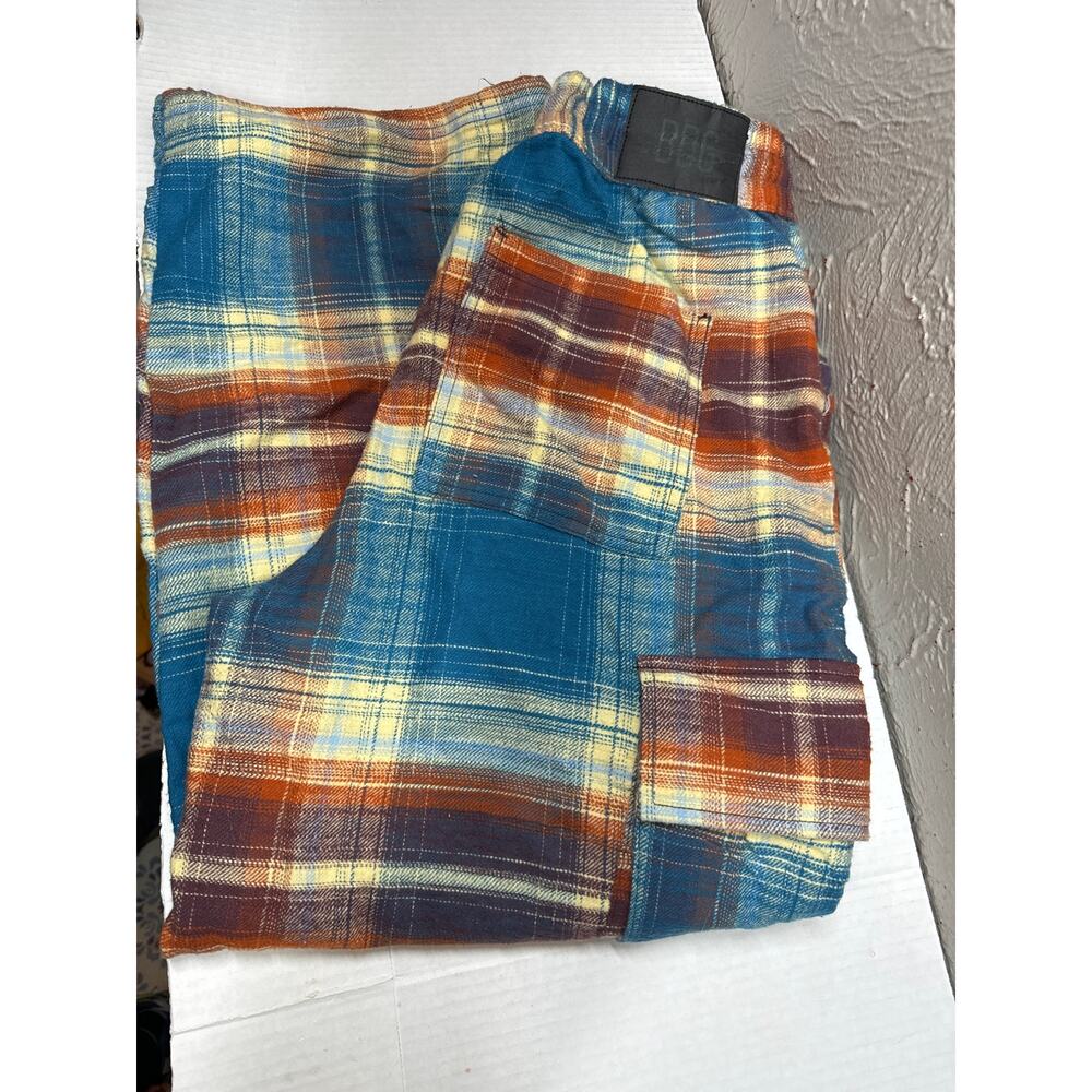 Urban Outfitters UO BDG Darren Flannel Blue &‎ Orange Plaid Cargo Pants Large